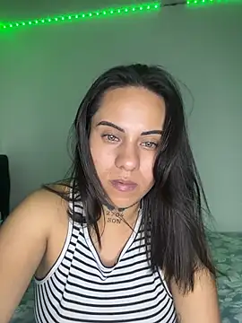 Chat +18 de NaomiBDSM ao vivo