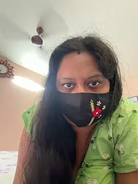 your_maahi Show in webcam