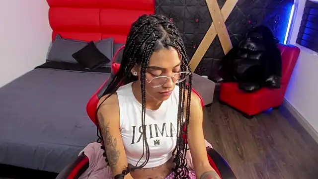 Chat XXX en directo de KarlaSlutSkinny__