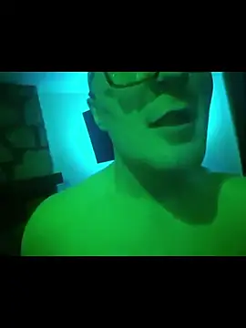 chronic_vibez's Live XXX Chat