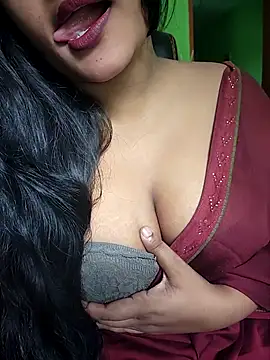Aruna-1's Live XXX Chat