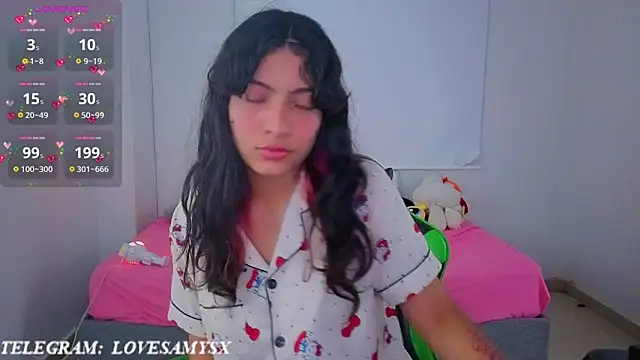 Chatroom XXX en direct de Lovelyamyy
