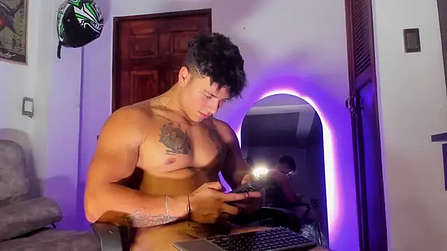Dominic_Biker__ Live XXX Chat