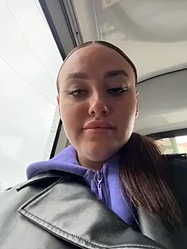 KiraSunshine Show Webcam