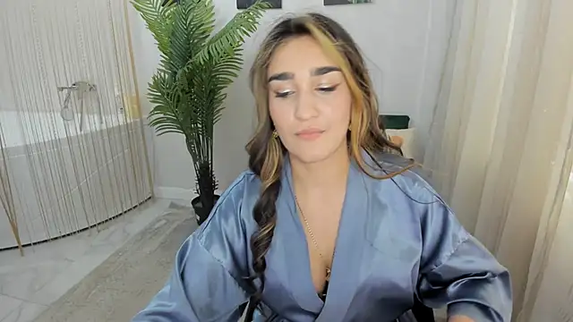 GoldenHeart_1's Live XXX Chat