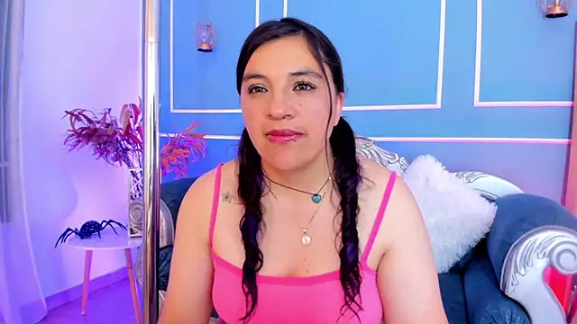 Chatroom XXX en direct de TaraTaylorr