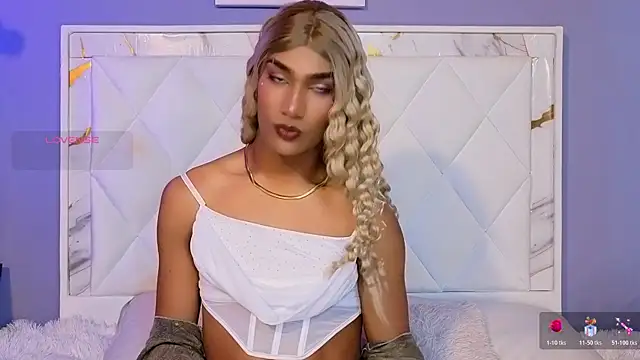 Hanzking01 Adlı Modelin Canlı XXX Sohbeti