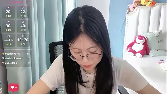 Chat XXX en directo de Luna-666