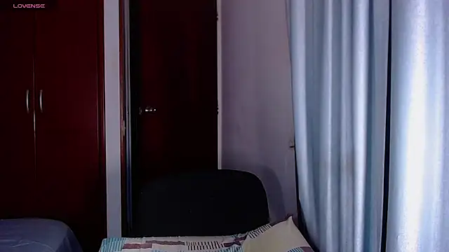 TastyTrap_18 élő XXX-chatje