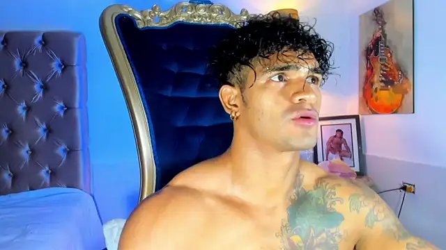 Show modela antonio__444 na web-kameri