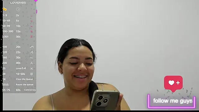 XXX chat uživo modela lunna_noir