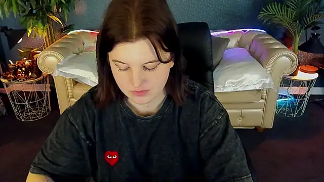 KristiFoxy Chat XXX live