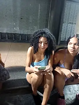 CurlyBitch's Live XXX Chat