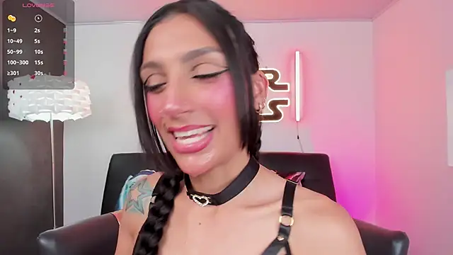 Chat +18 de miss___evangeline ao vivo