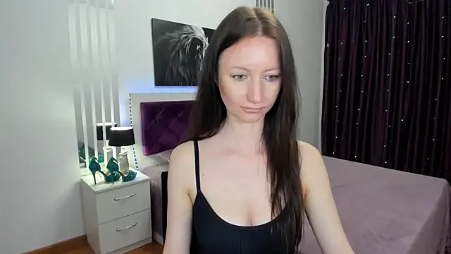 NikaHoney's Live XXX Chat
