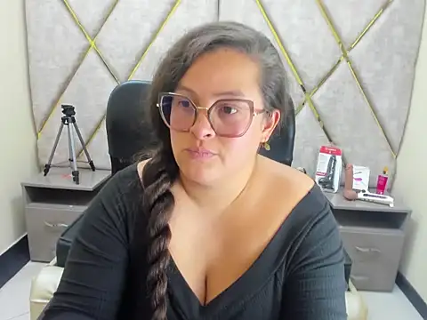 แชท XXX สดของ Sarah_Boobs_