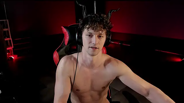 dirty-boss Adlı Modelin Canlı XXX Sohbeti