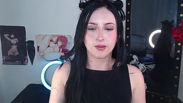 Evelyn_Sheeran: онлайн-секс-чат
