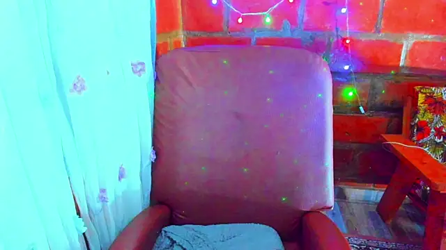 BrianaGarner Live XXX Chat