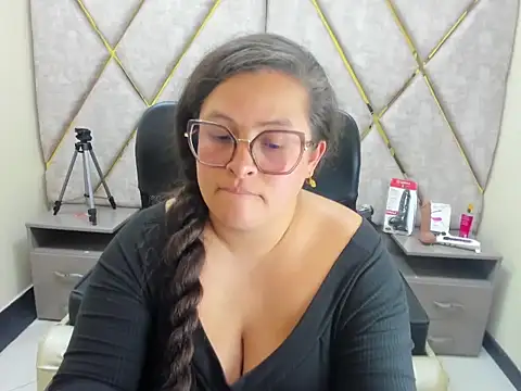 Sarah_Boobs_ 即時 XXX 聊天