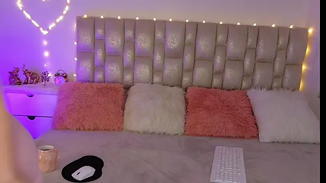 BlossomNicol – Naživo XXX chat