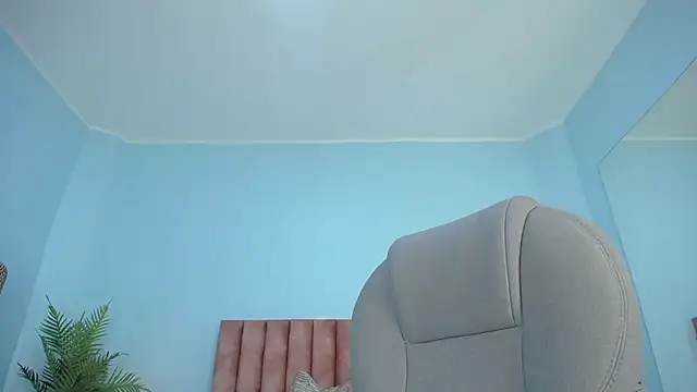 nana_levy Adlı Modelin Canlı XXX Sohbeti