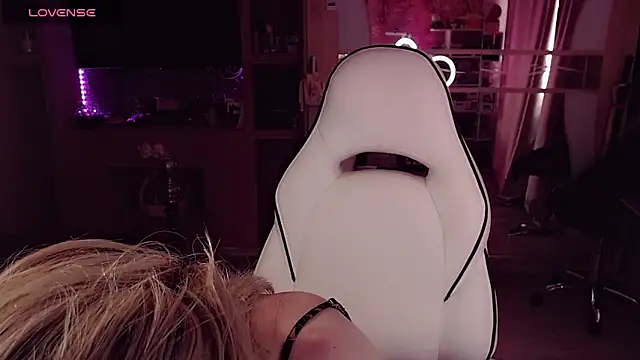 AnnieGOld_ 现场XXX聊天