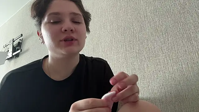 Emmiebutwihu's Live XXX Chat