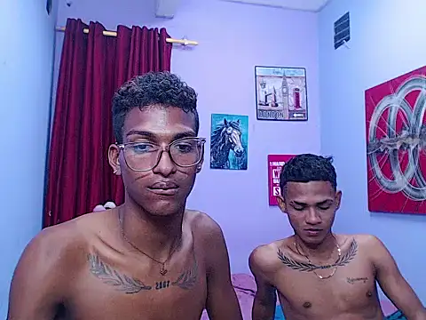 Czat XXX na żywo – black_twinks