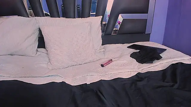 Chat XXX en directo de VeluniLiore