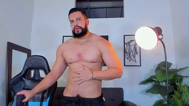 Pokazy przed kamerką – Justin_kingX7