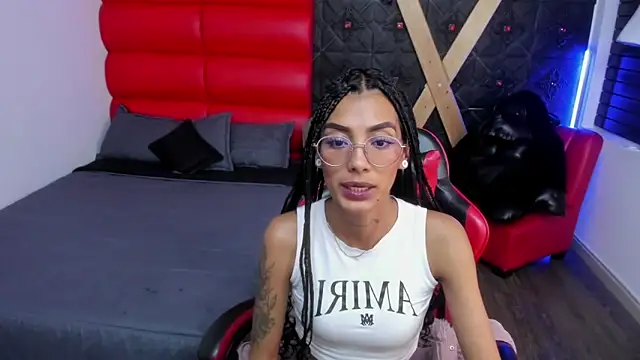 KarlaSlutSkinny__ Chat XXX in diretta