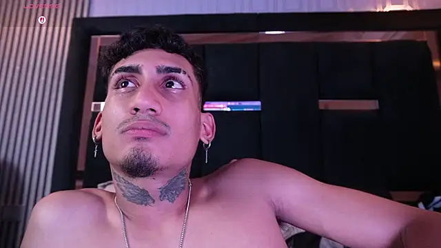Dark_Eros_'s Live XXX Chat