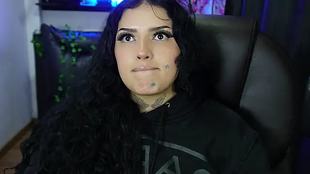 دردشة sari_belle الجنسية المباشرة