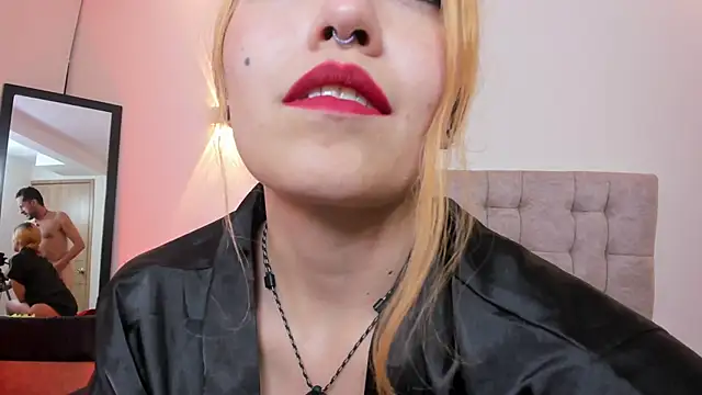 DarkRomanceXXX's Live XXX Chat