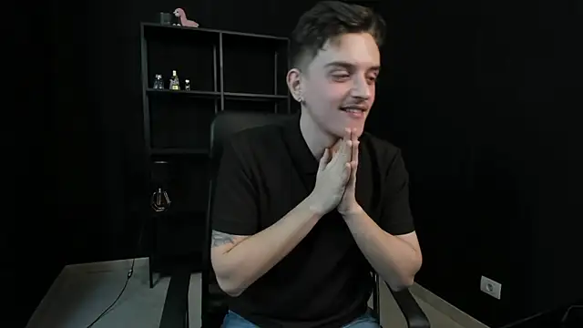 FelixStarkk live XXX chat
