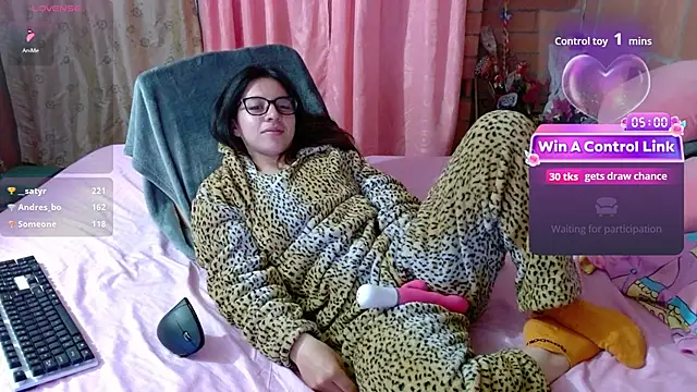 Czat XXX na żywo – Maggie_Fox3