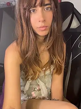 _lucy_white_'s Webcam Show
