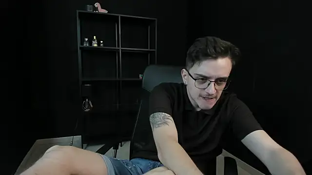Chat XXX en directo de FelixStarkk