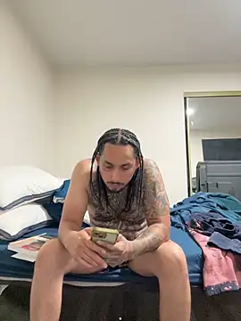Longmoney444's Webcam Show