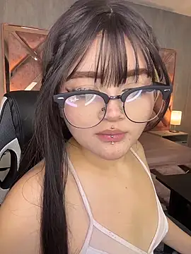 Chatroom XXX en direct de lya_nekko_