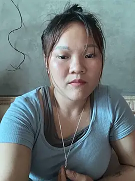 m-mbae Live XXX Chat