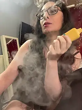 Curvy_bigtittsのウェブカメラショー