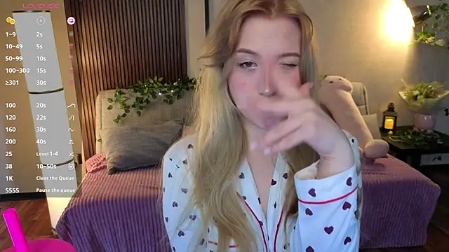 linaloon Chat XXX in diretta