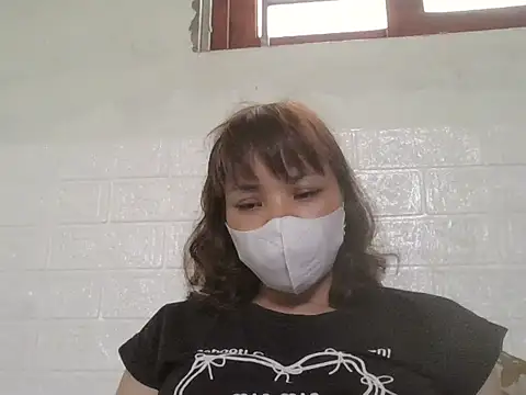 Angela-Eira 即時 XXX 聊天