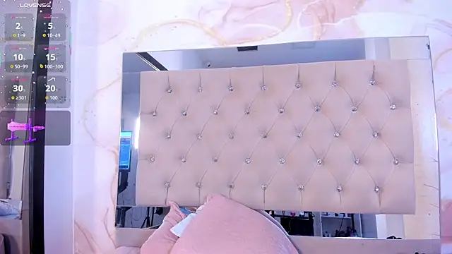 Luna_Tylor's Webcam Show