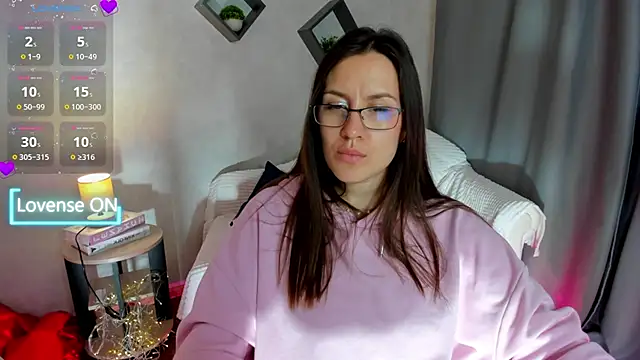 asti_bubbles' Live XXX Chat
