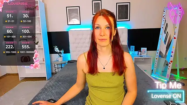KiraNeeww – Naživo XXX chat