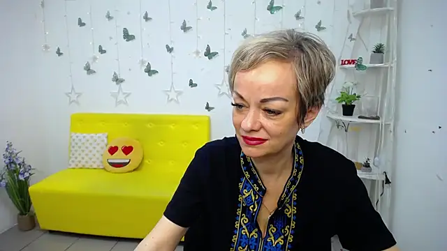 NikaMayu's Live XXX Chat