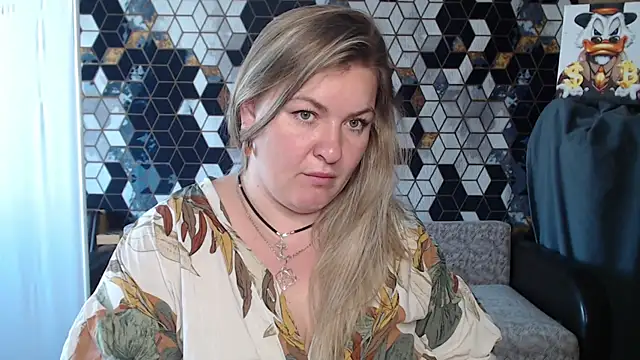 NikaSkylink Chat XXX in diretta